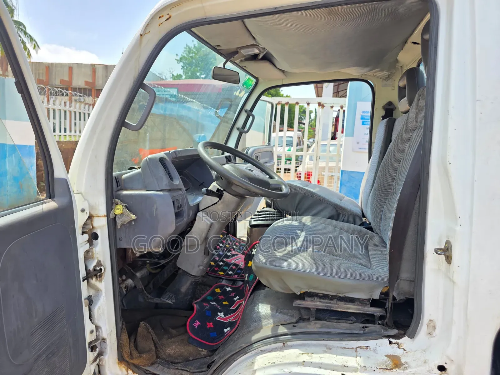 Nissan Cabstar 2002 White