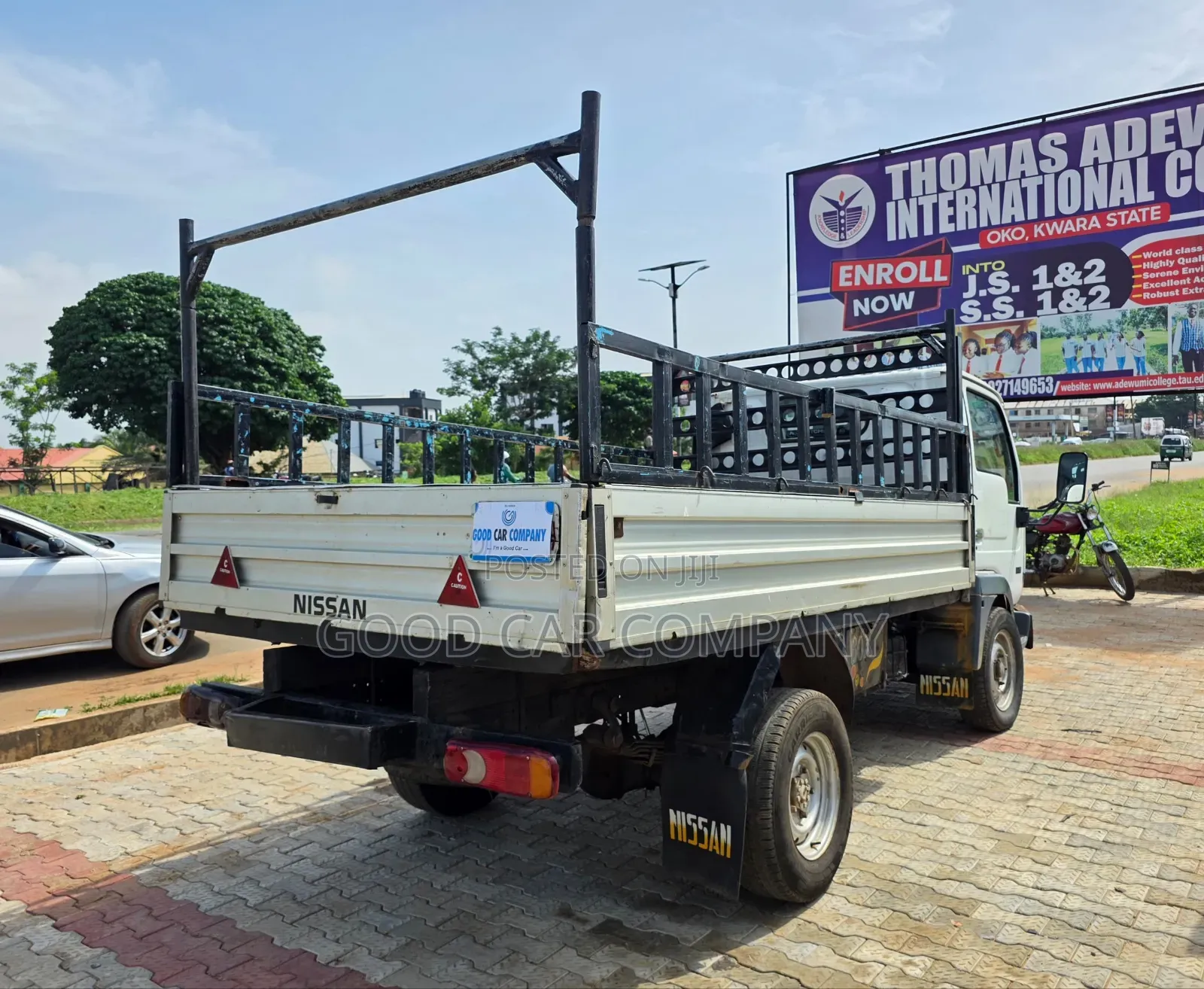 Nissan Cabstar 2002 White