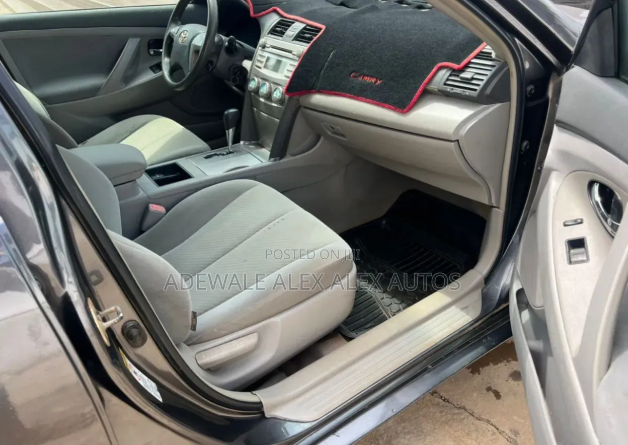 Toyota Camry 2008 Gray