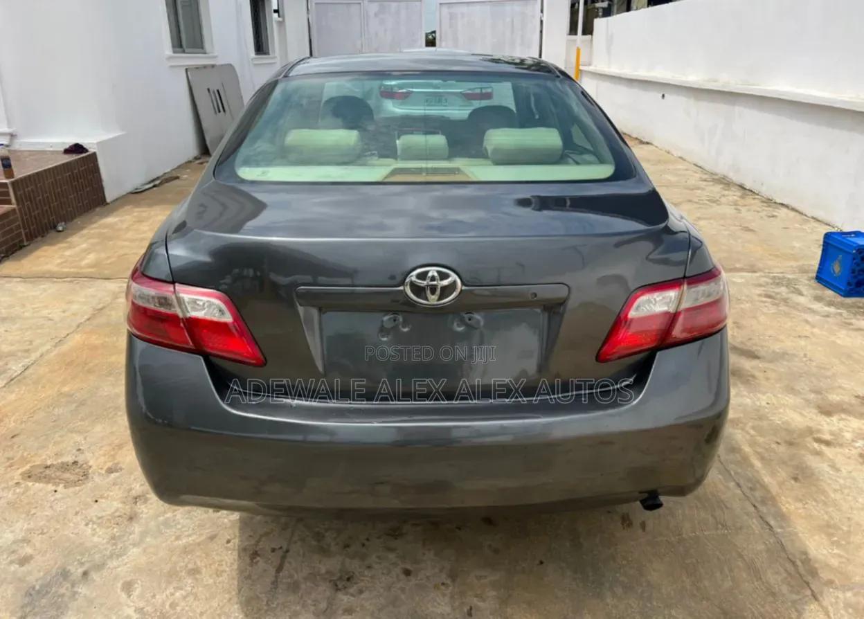 Toyota Camry 2008 Gray