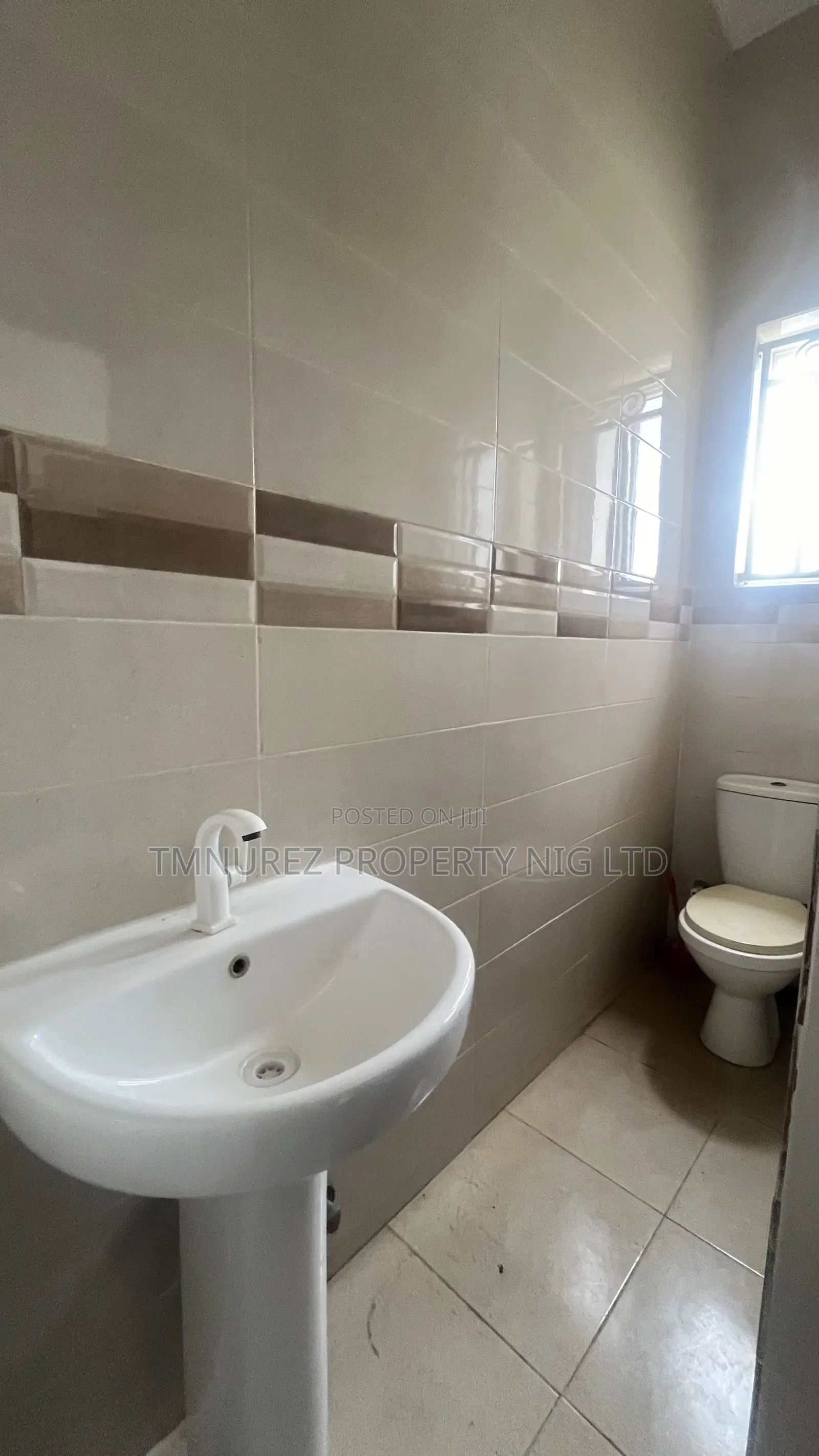 3bdrm Apartment in Sangotedo Good Axis for rent