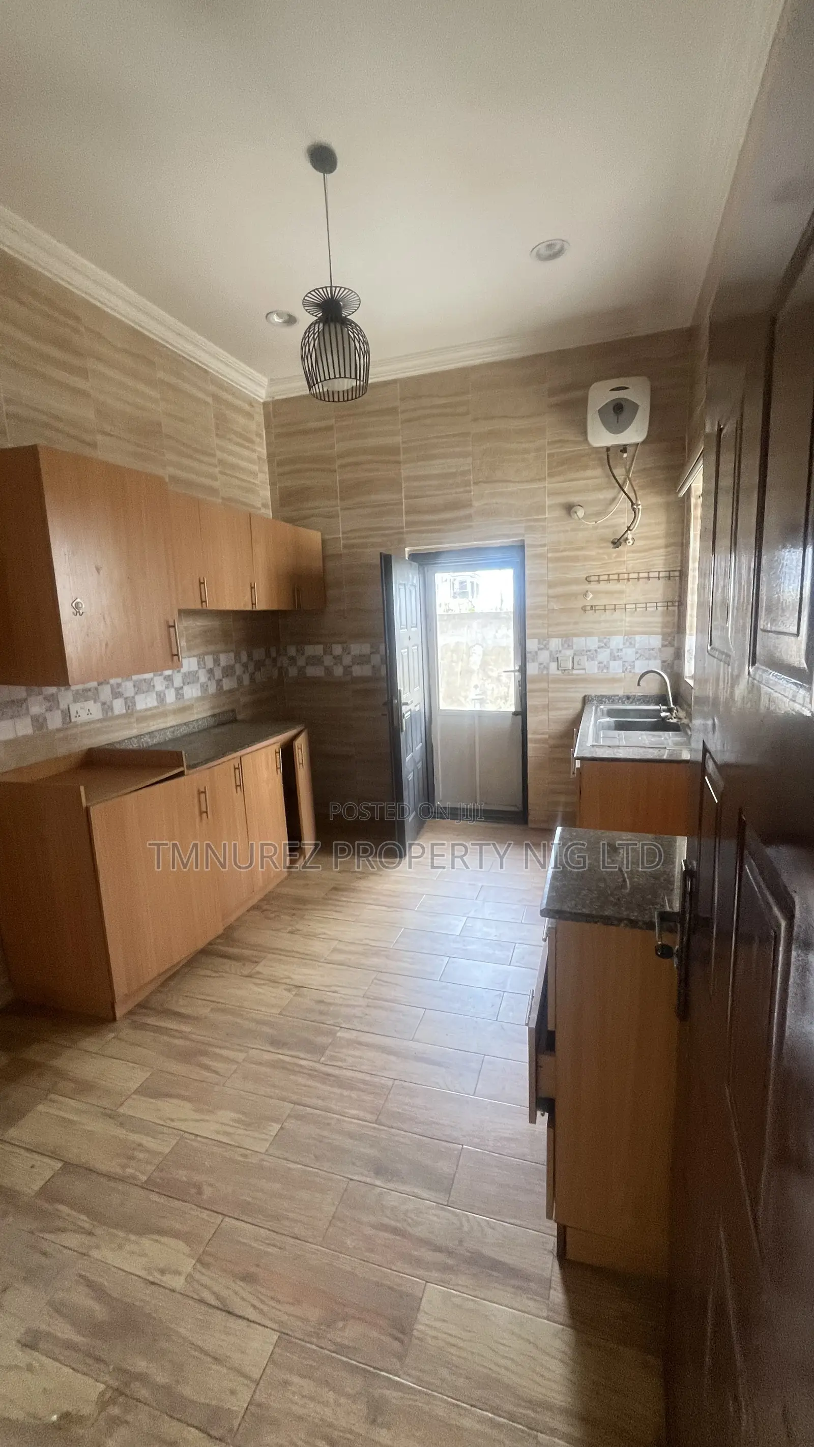 3bdrm Apartment in Sangotedo Good Axis for rent