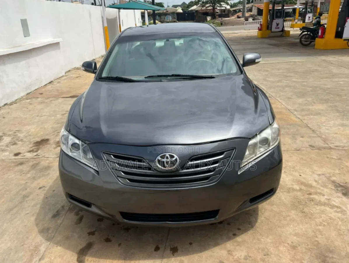 Toyota Camry 2008 Gray