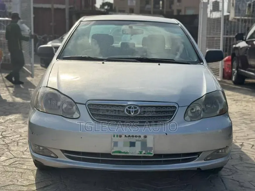 Toyota Corolla 2004 Silver