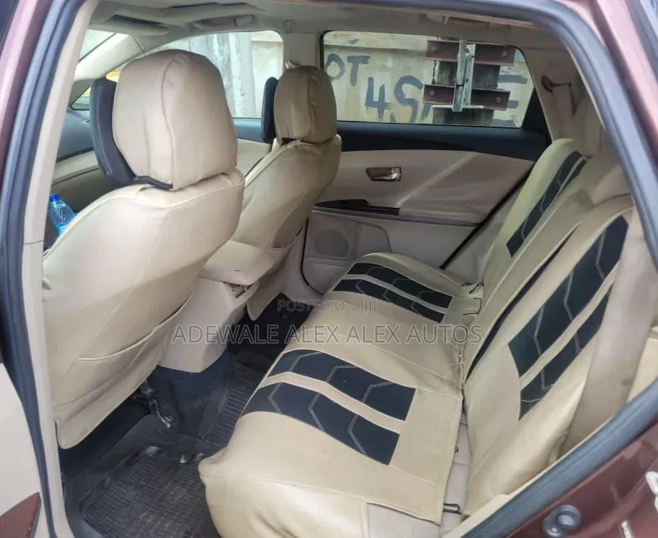 Toyota Venza 2010 Brown