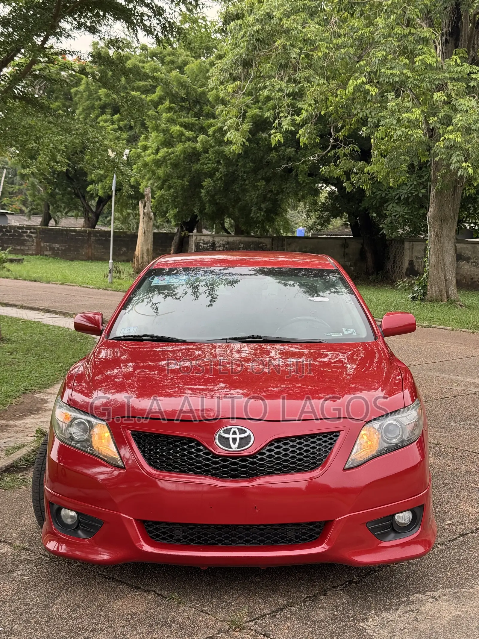 Toyota Camry SE 4dr Sedan (2.5L 4cyl 6A) 2011 Red