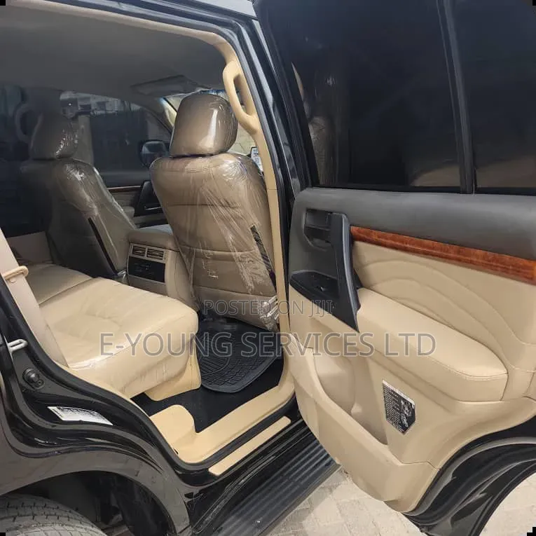 Toyota Land Cruiser 2014 Black