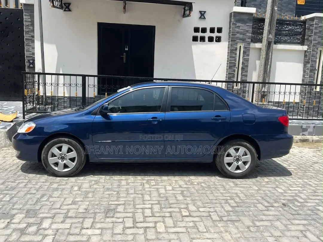 Toyota Corolla LE 2004 Blue