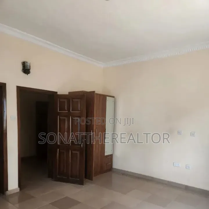2bdrm Apartment in Akala Express for rent
