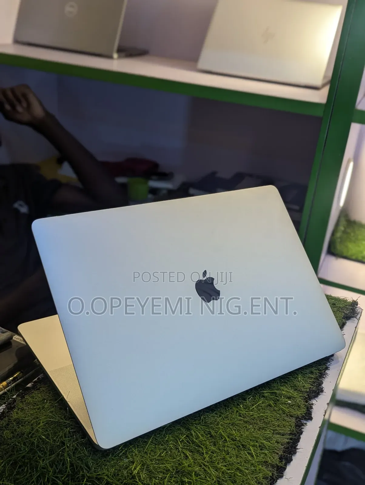 Laptop Apple MacBook Pro 2019 32GB Intel Core i9 SSD 512GB