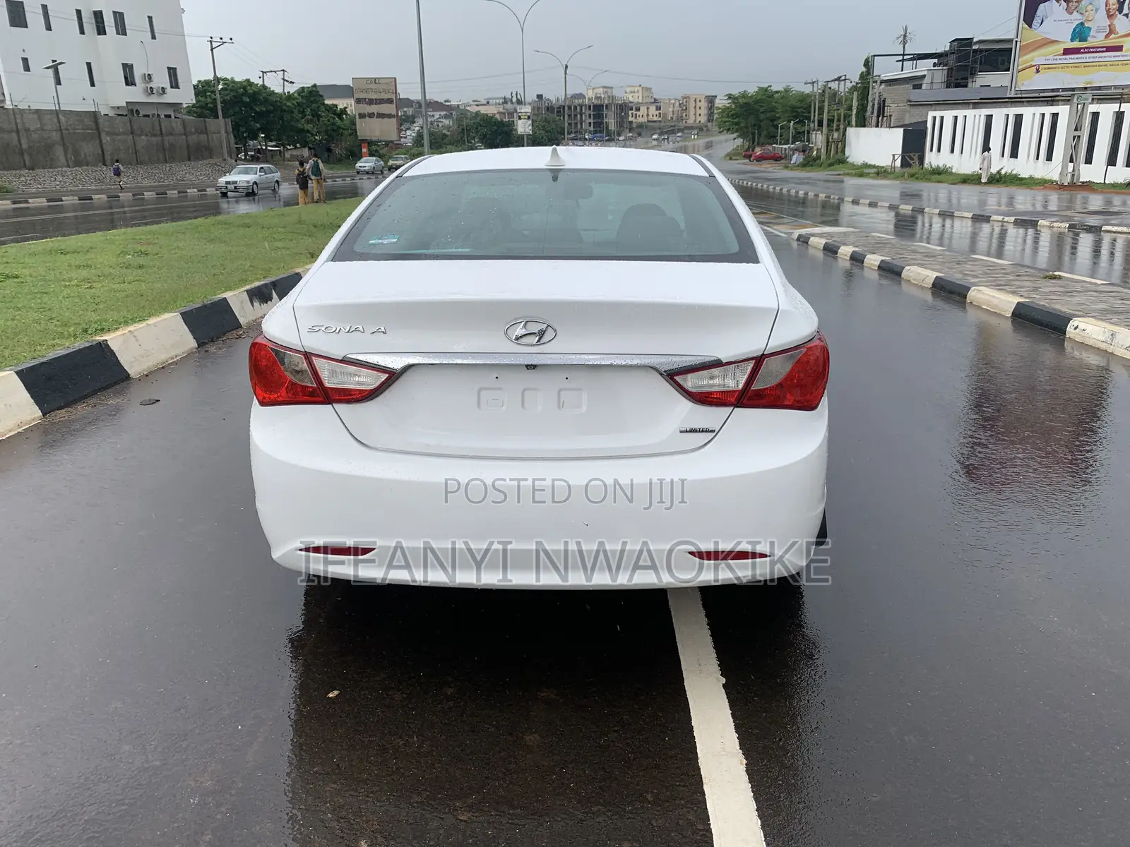 Hyundai Sonata Limited 2.0T Sedan (2.0L 4cyl 6A) 2012 White