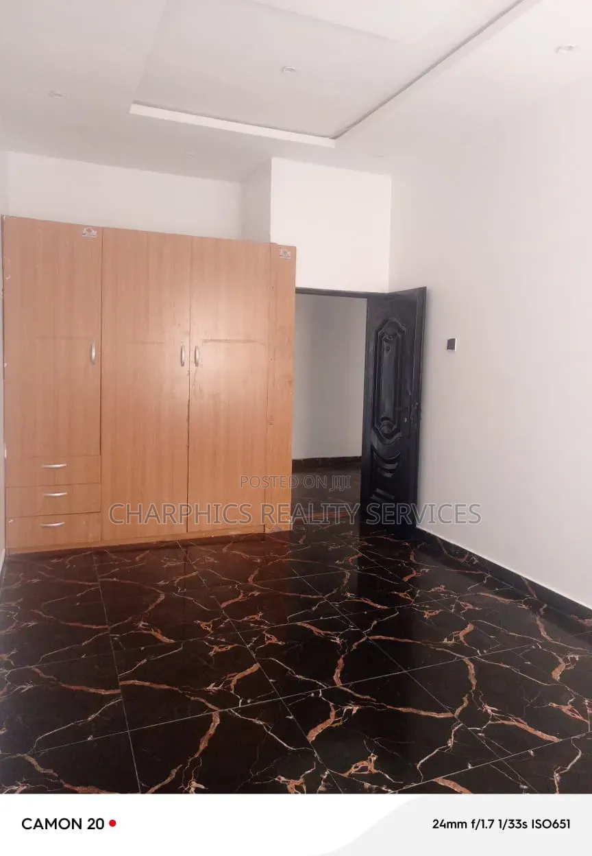 3bdrm Apartment in Agungi for rent