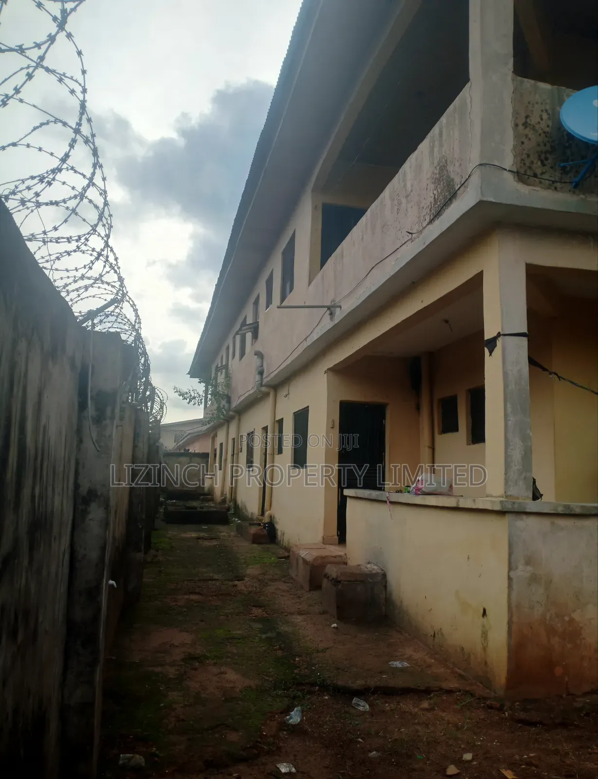 1bdrm Apartment in Benin City for sale
