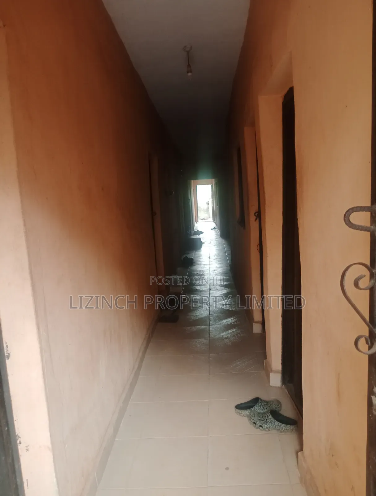 1bdrm Apartment in Benin City for sale
