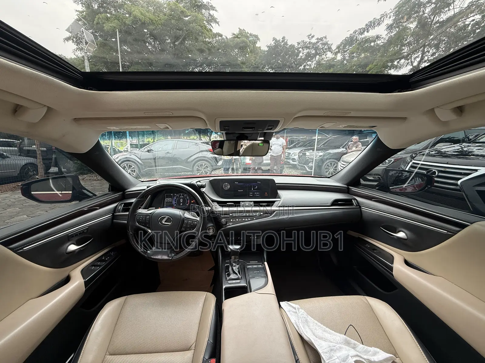 Lexus ES 350 FWD 2019 Red