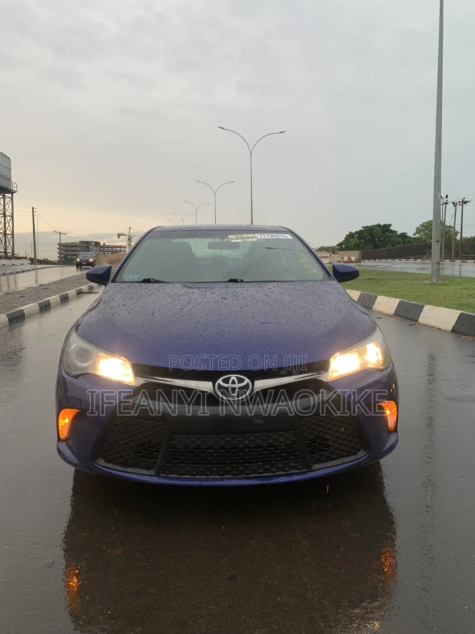 Toyota Camry SE 4dr Sedan (2.5L 4cyl 6A) 2015 Blue