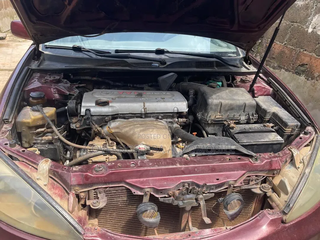 Toyota Camry 2004