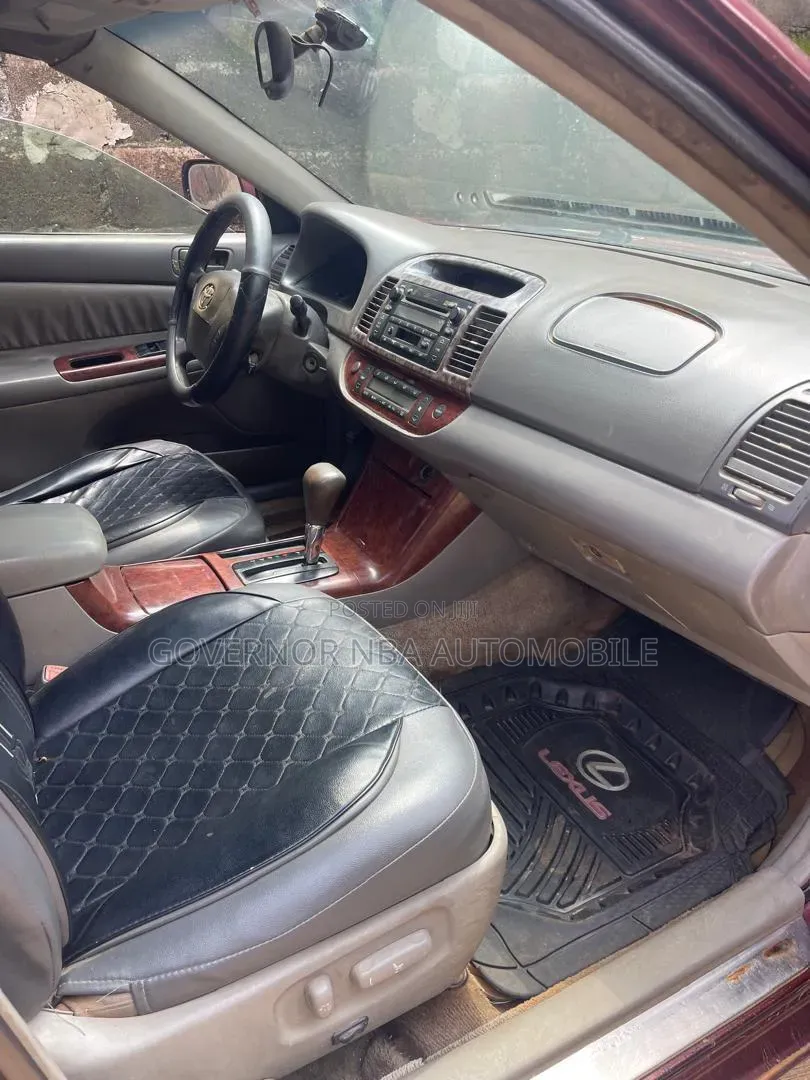 Toyota Camry 2004