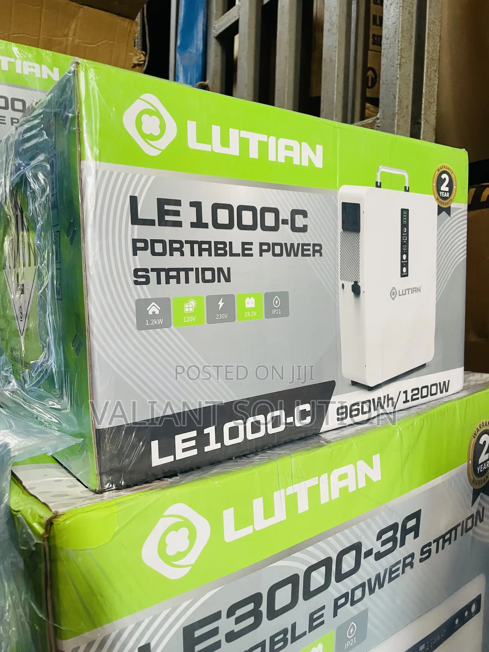 Le 1000-C Portable Power Station