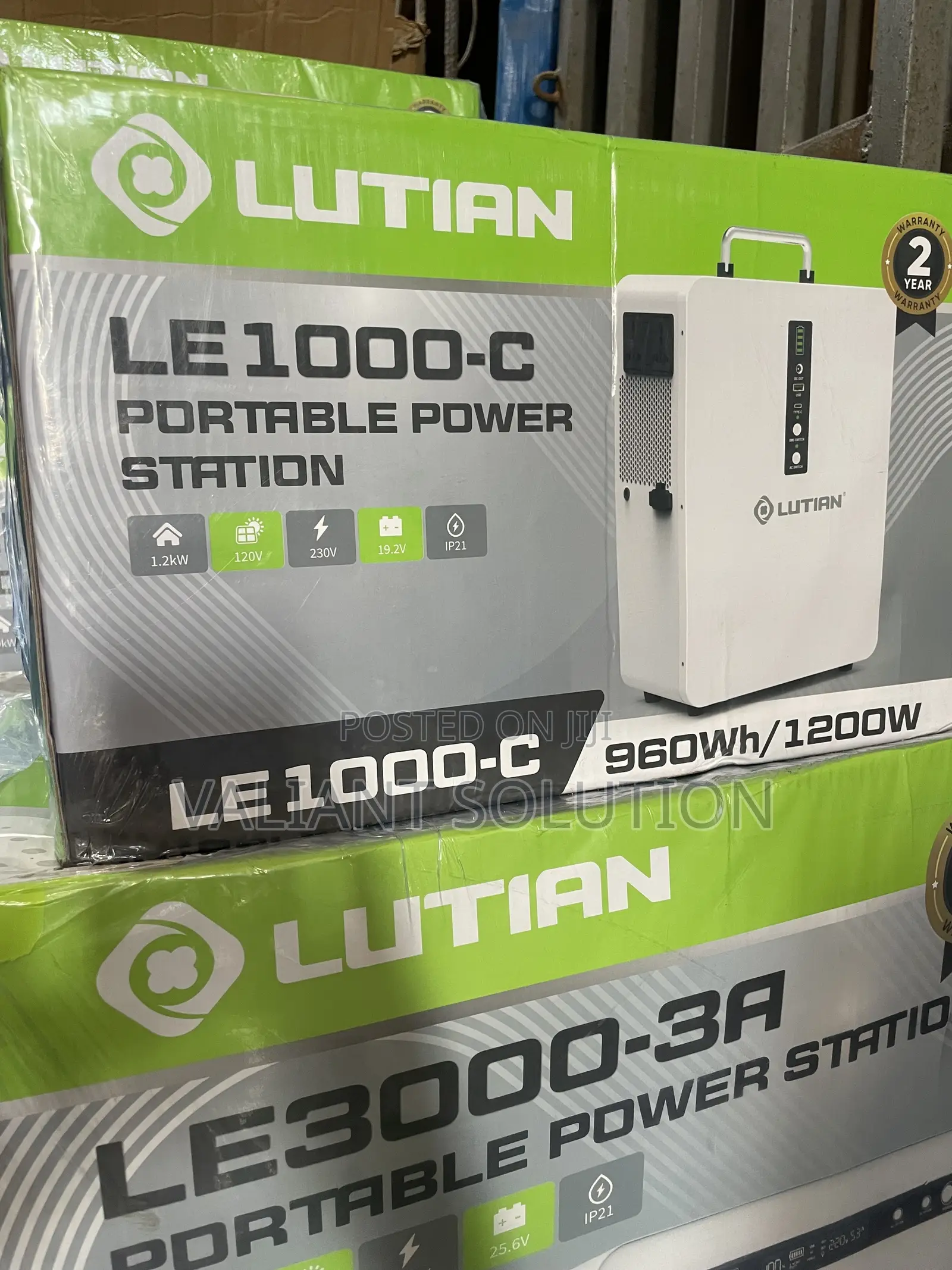 Le 1000-C Portable Power Station