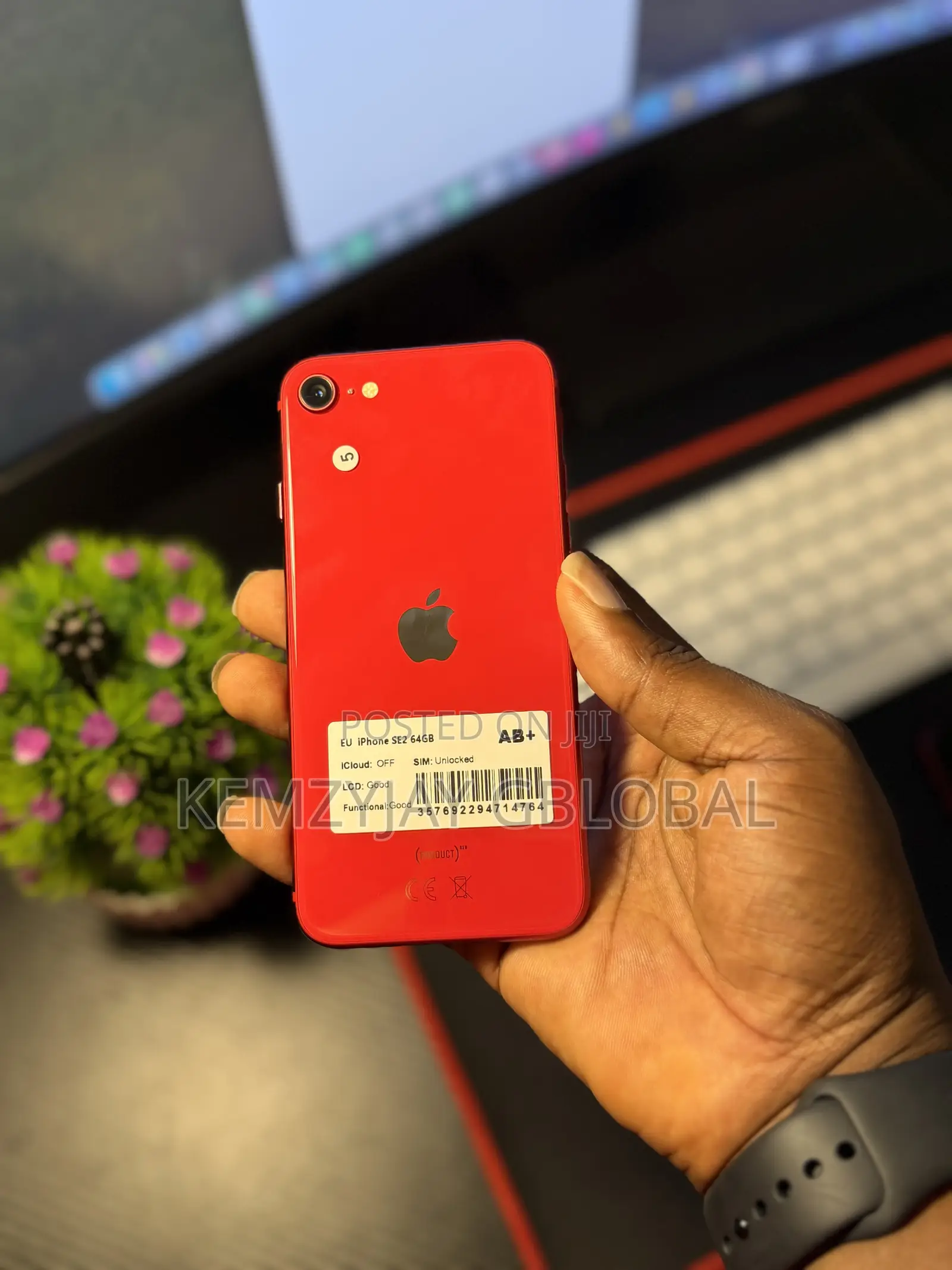 Apple iPhone SE (2022) 64 GB Red