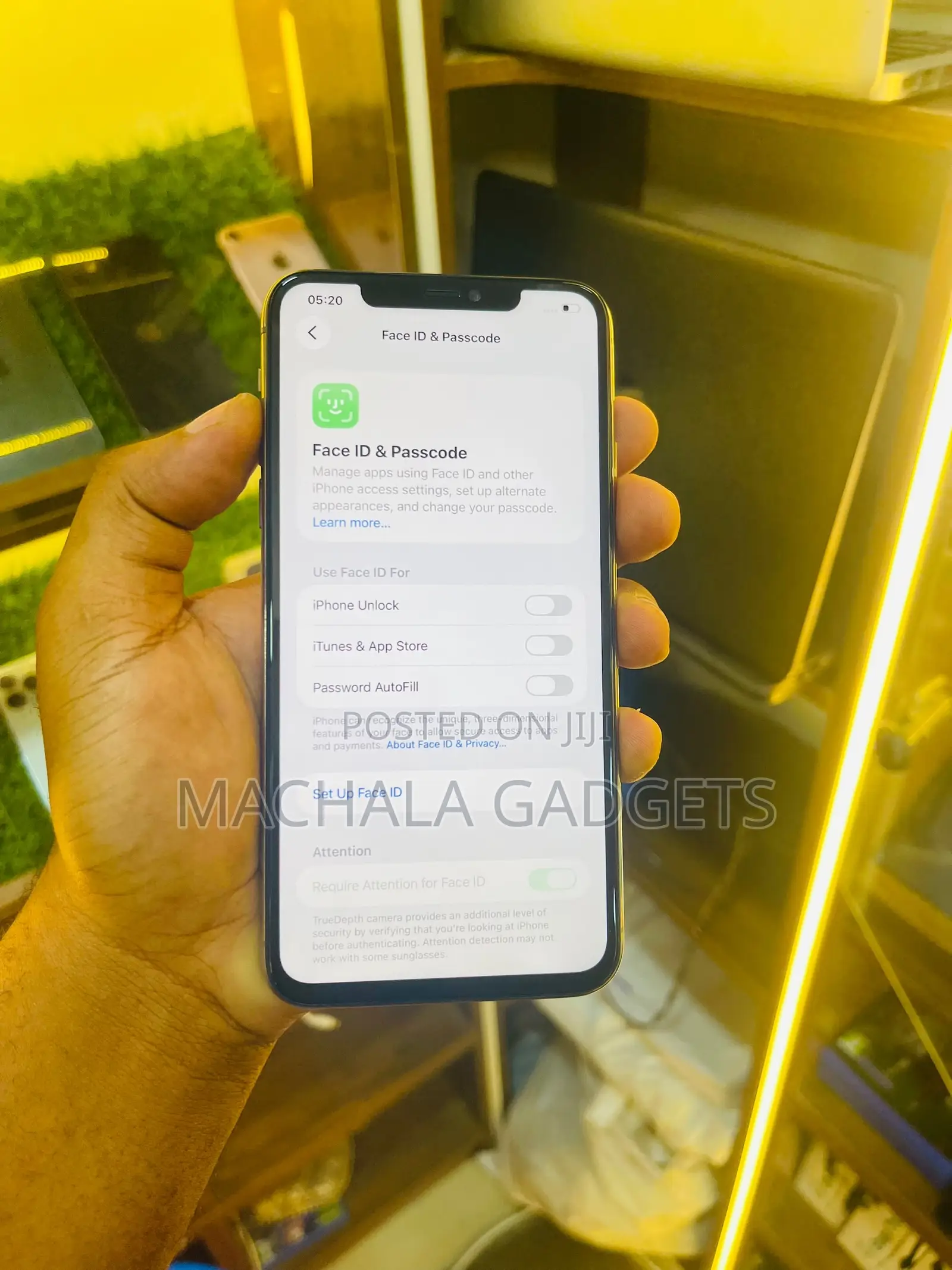 Apple iPhone 11 Pro Max 64 GB Gold
