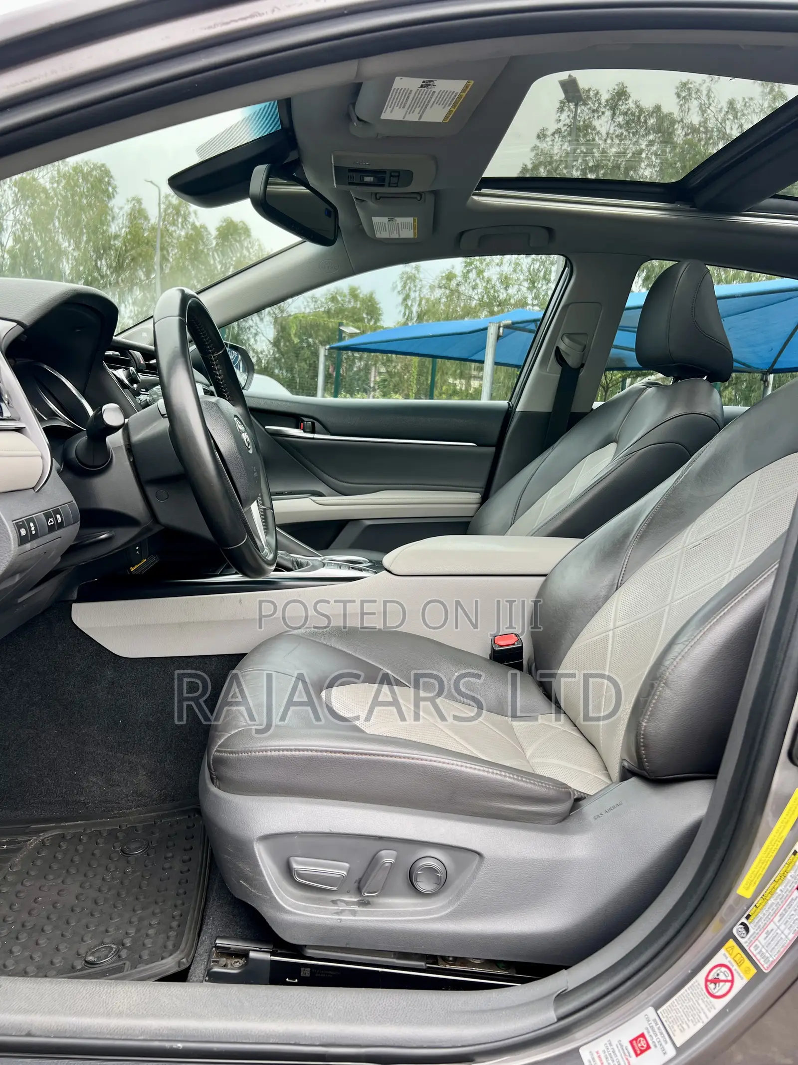 Toyota Camry XLE V6 FWD (3.5L 6cyl 8AM) 2018 Gray