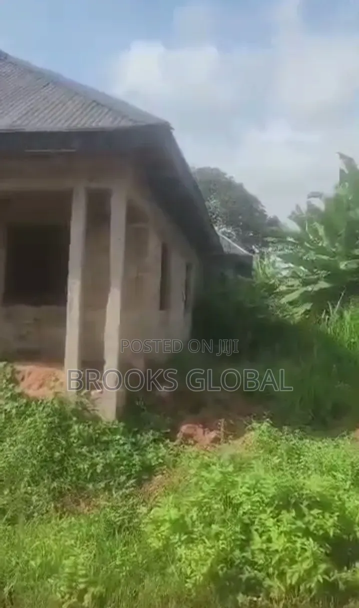 3bdrm Bungalow in Benin City for sale