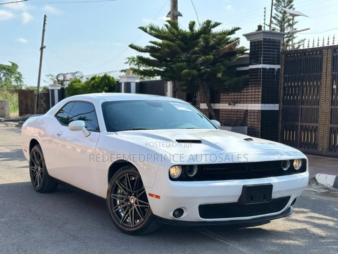 Dodge Challenger 2018 White
