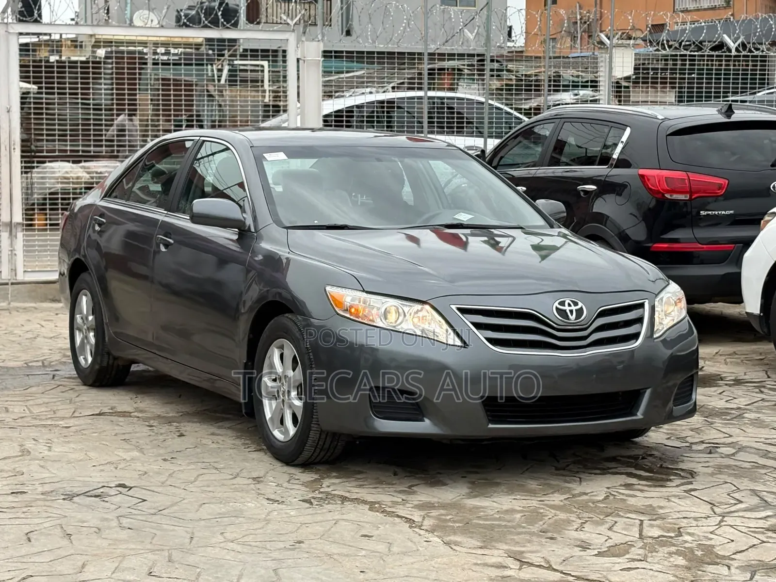 Toyota Camry 2011 Gray