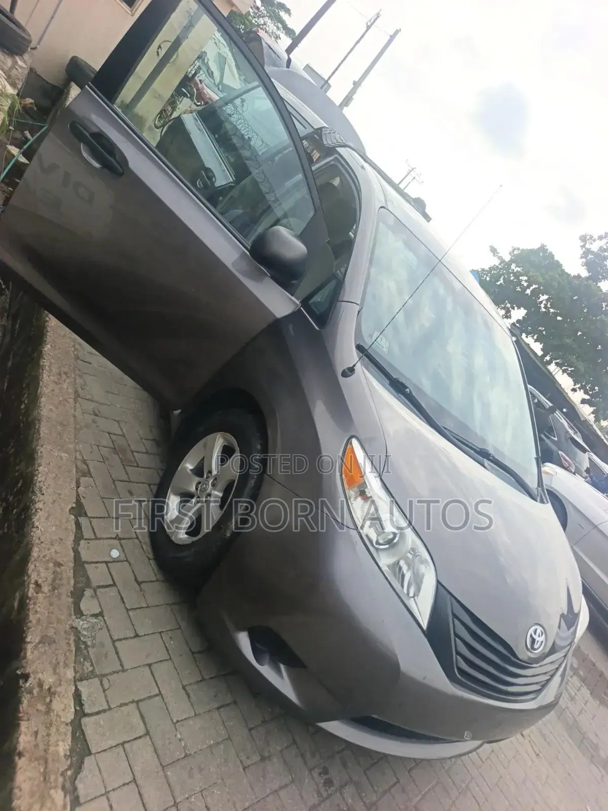Toyota Sienna 2014 Gray