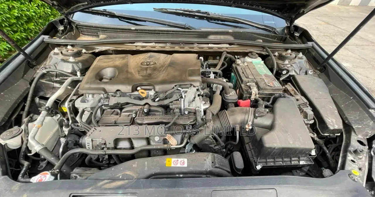 Toyota Camry SE (2.5L 4cyl 8A) 2019 Black
