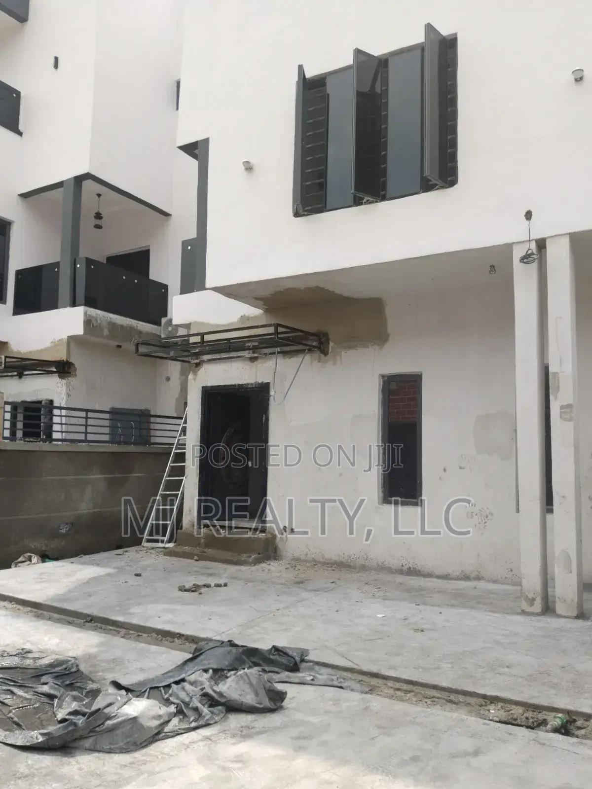4bdrm Duplex in Opebi Estate for sale