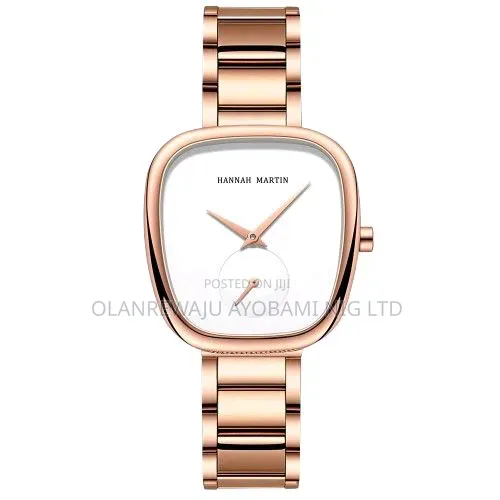 Oval Quartz Women's Wristwatch