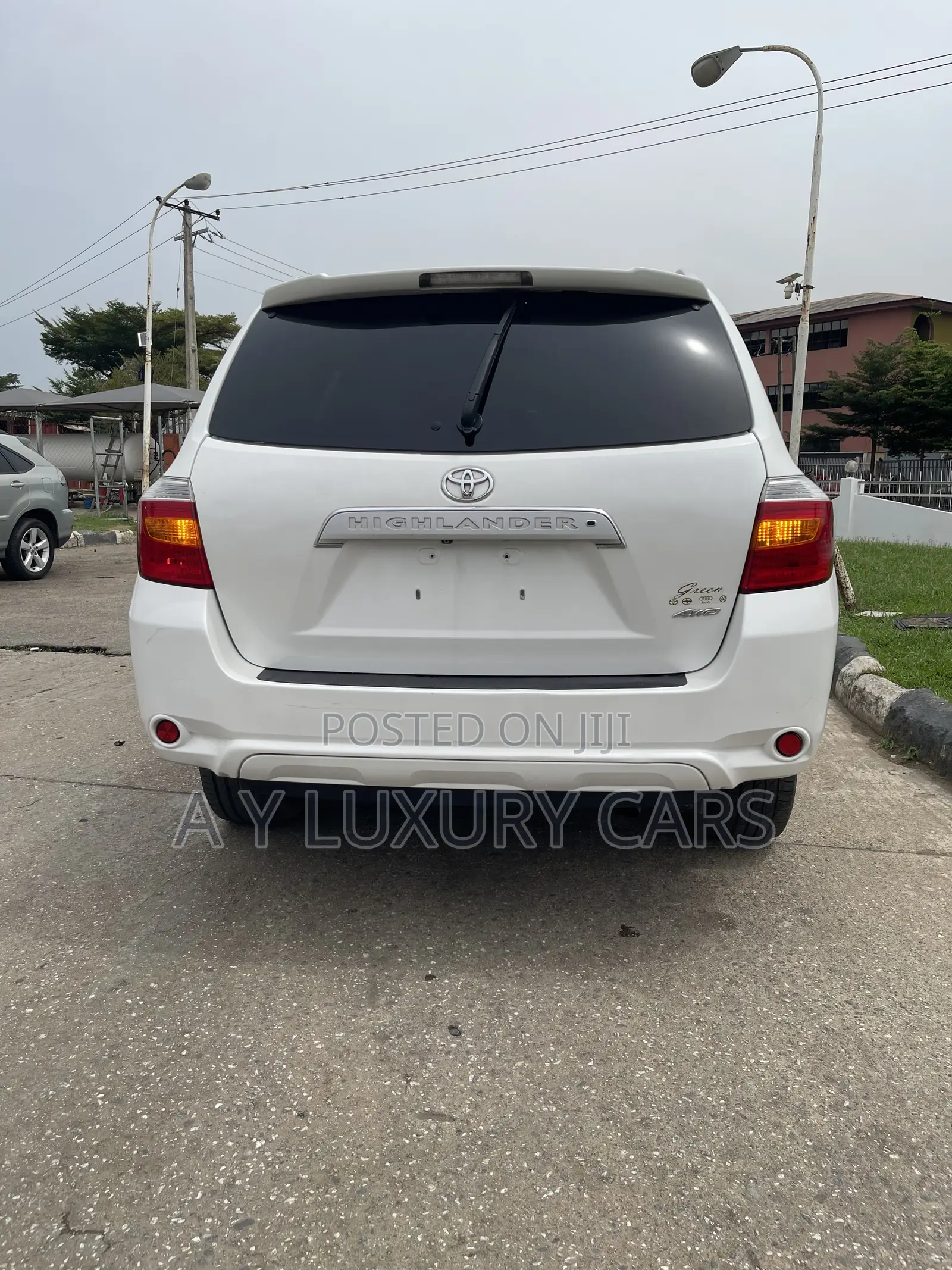 Toyota Highlander Limited 2011 White