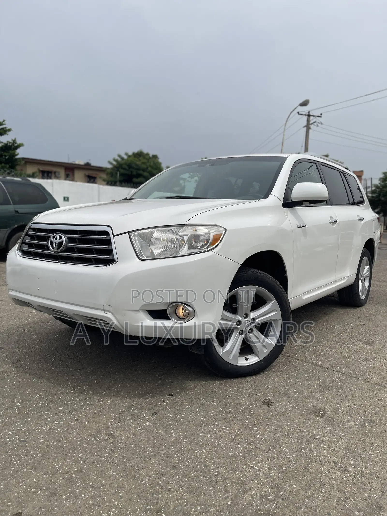 Toyota Highlander Limited 2011 White