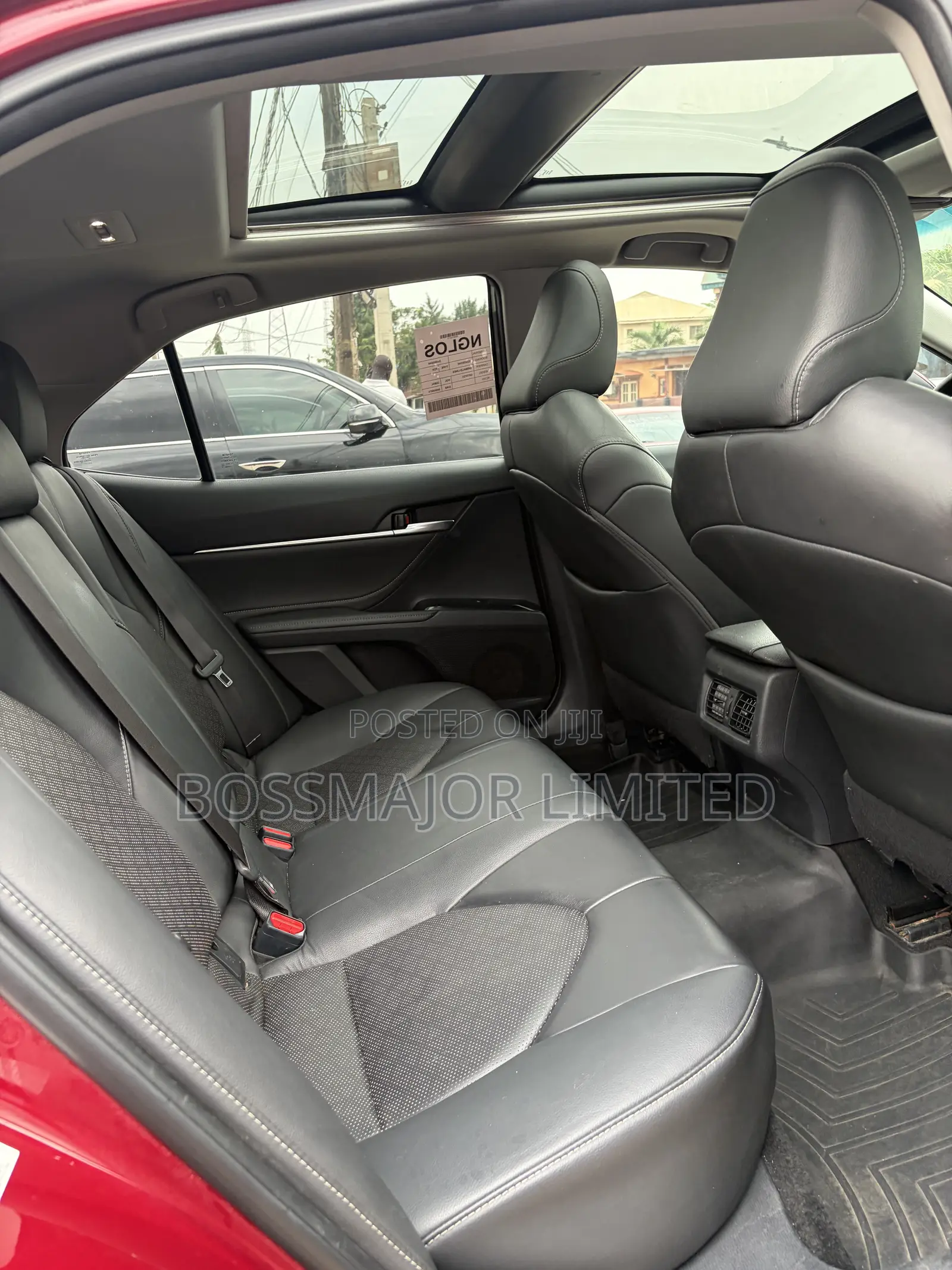 Toyota Camry XSE FWD (2.5L 4cyl 8AM) 2018 Red