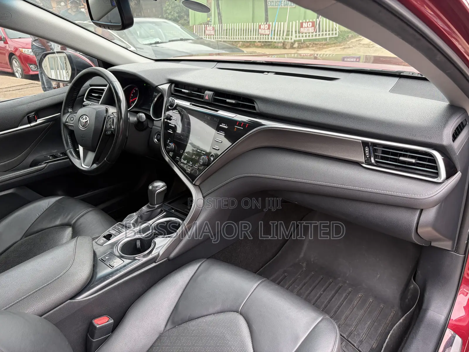 Toyota Camry XSE FWD (2.5L 4cyl 8AM) 2018 Red