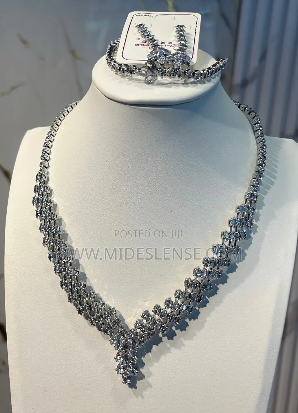 Sunbelle Original Necklace Set-Silver