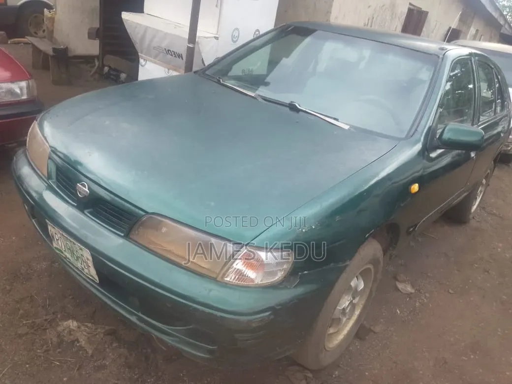 Nissan Almera Tino 2004 Green