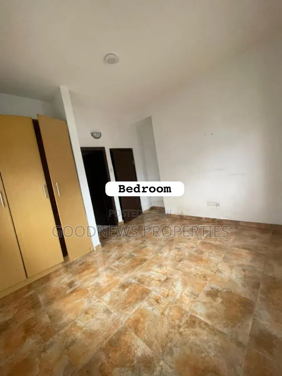 Mini Flat in Osapa London for rent