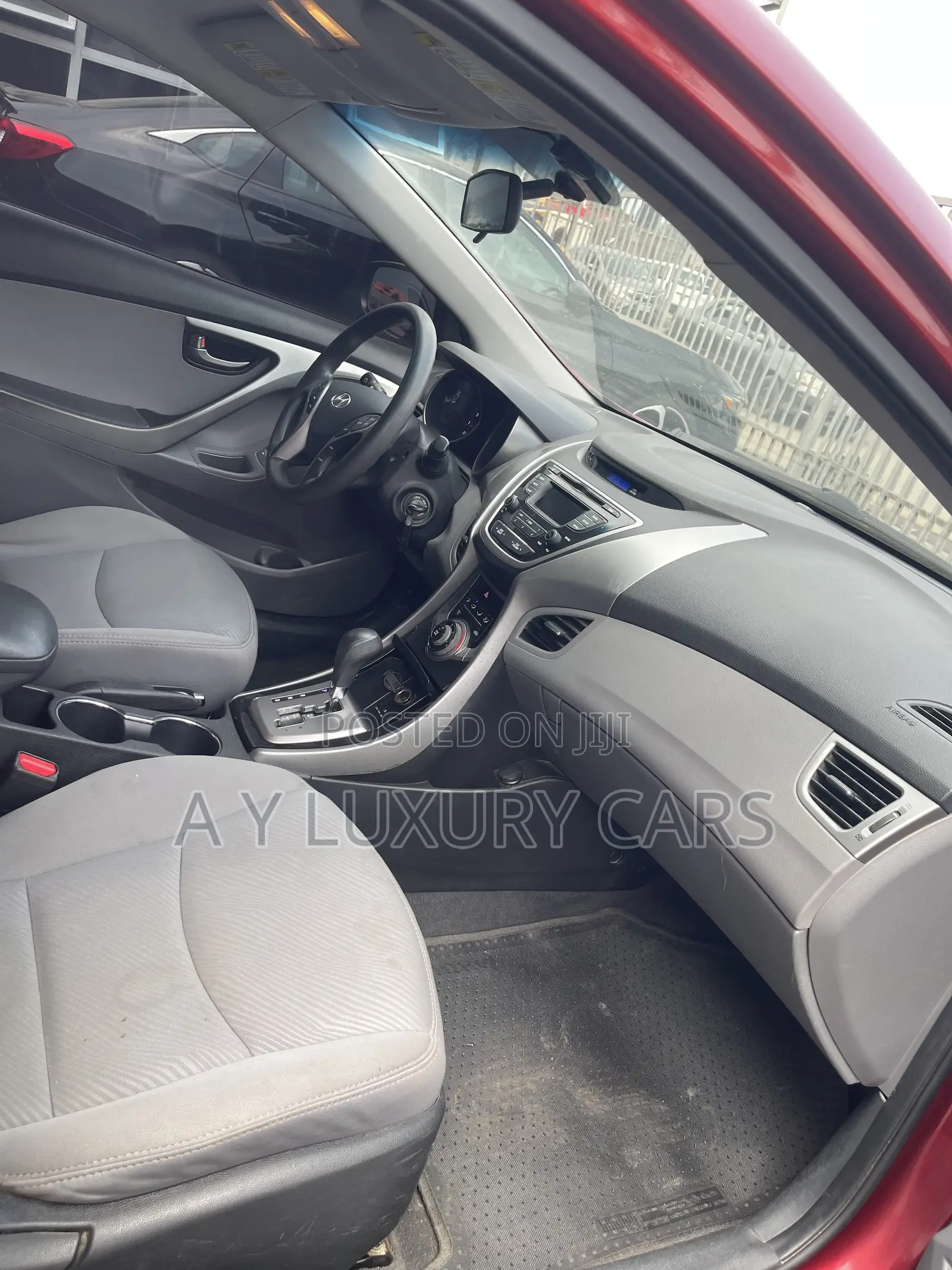 Hyundai Elantra SE 4dr Sedan (1.8L 4cyl 6M) 2014 Red