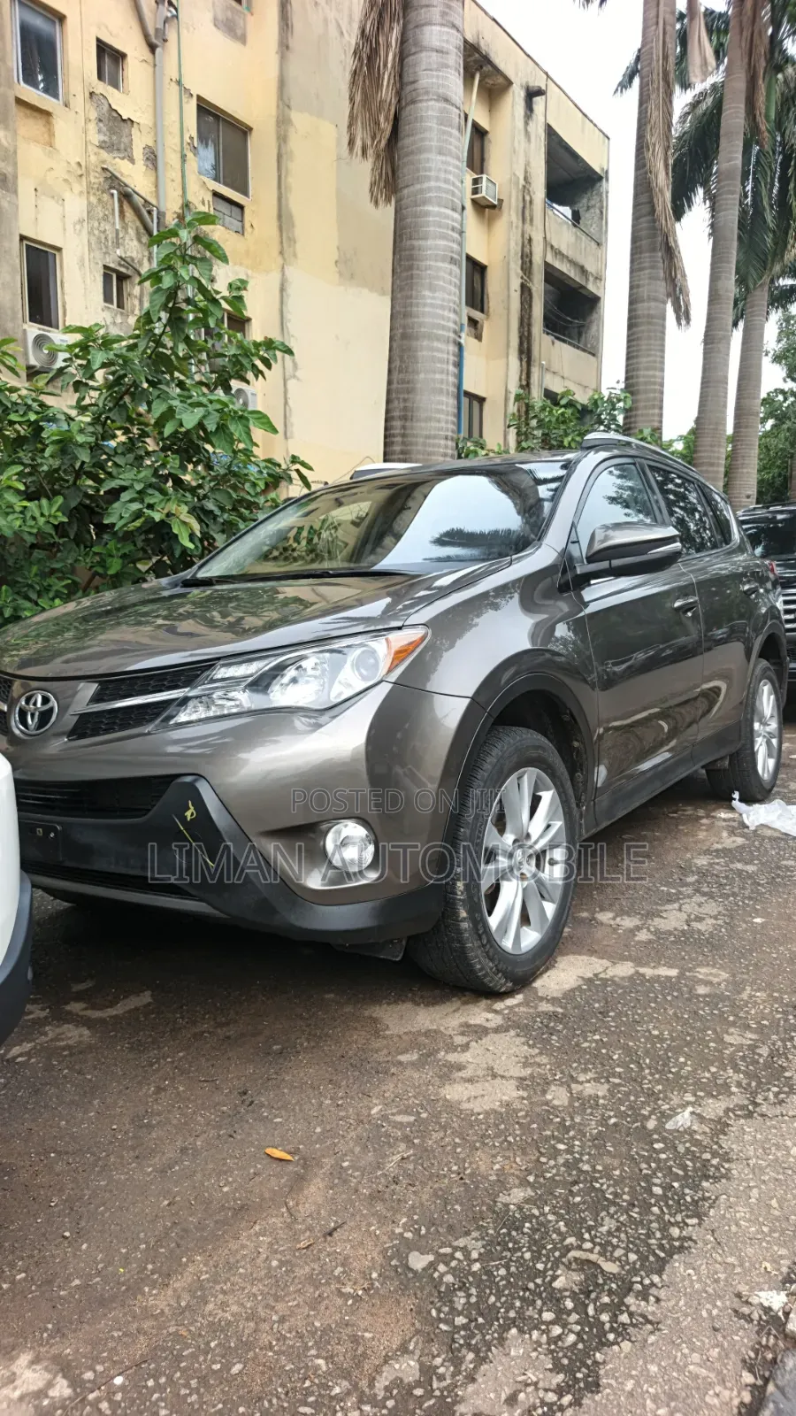 Toyota RAV4 Limited 4dr SUV AWD (2.5L 4cyl 6A) 2015 Brown