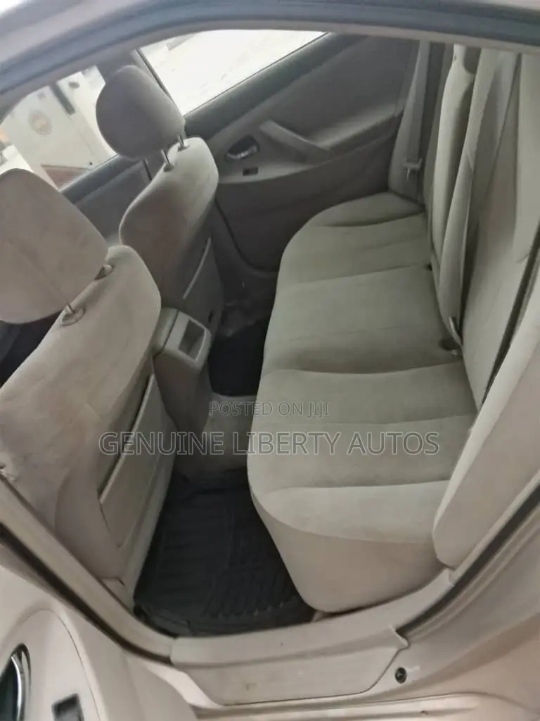 Toyota Camry 2.4 LE 2008 Gold