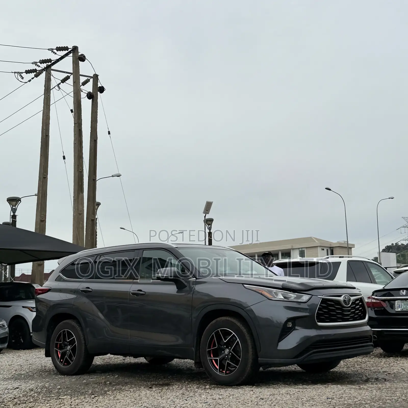 Toyota Highlander XLE AWD 2020 Gray