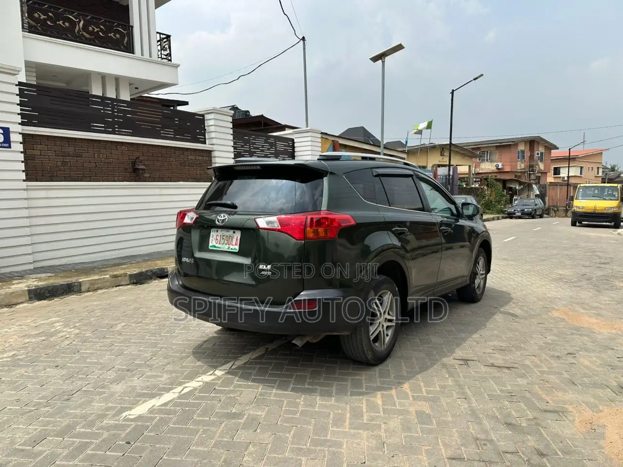 Toyota RAV4 LE AWD (2.5L 4cyl 6A) 2013 Green