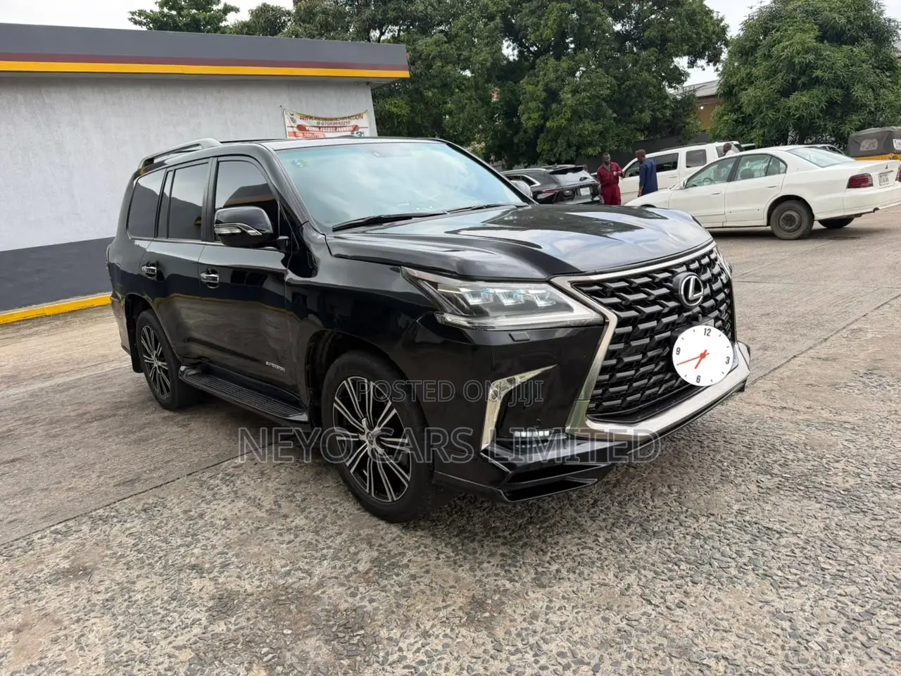 Lexus LX 570 2011 Black