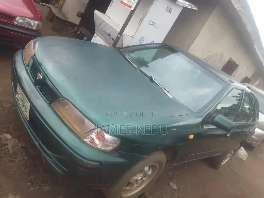 Nissan Almera Tino 2004 Green