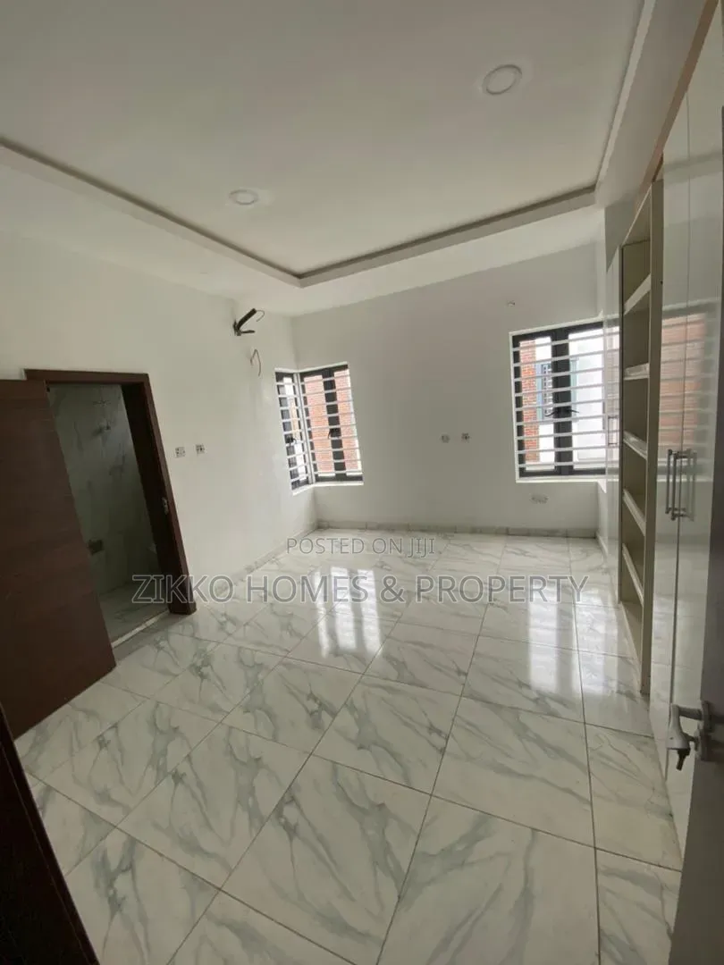 3bdrm Townhouse/Terrace in Ajah, Abraham Adesanya for Sale