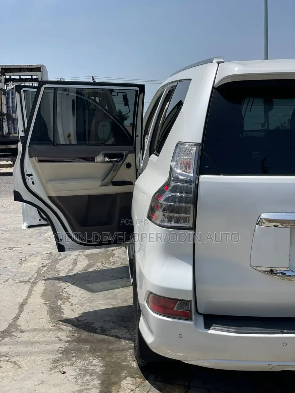 Lexus GX 2016 White
